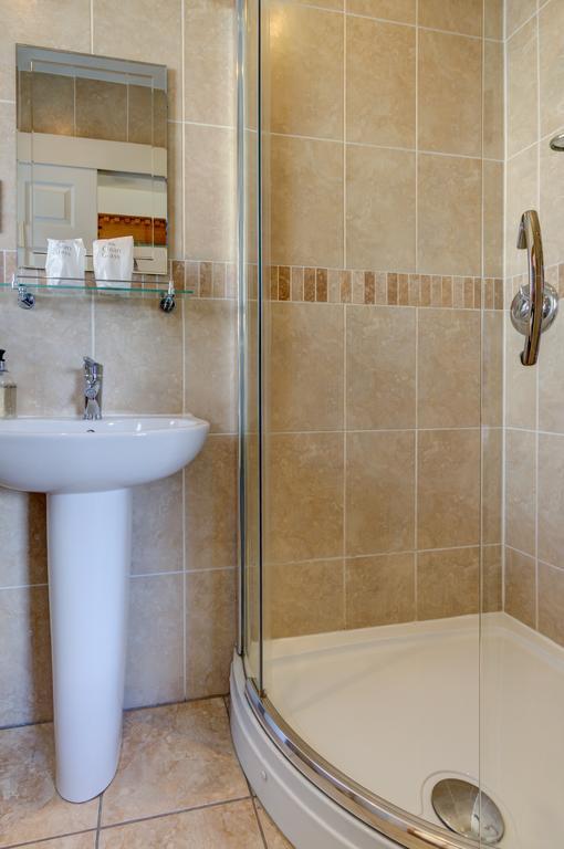 Meadfoot Guesthouse Room Only Accommodation For Adults Windermere Eksteriør billede
