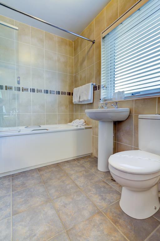 Meadfoot Guesthouse Room Only Accommodation For Adults Windermere Eksteriør billede